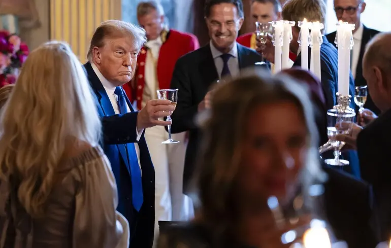 Взаємини Трампа з НАТО - адміністрація США розглядає можливості покарання для партнерів. 1