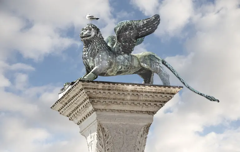 Журі Венеційської бієнале бойкотуватиме павільйони Росії та Ізраїлю - скандал на міжнародній виставці сучасного мистецтва - новини культури 1