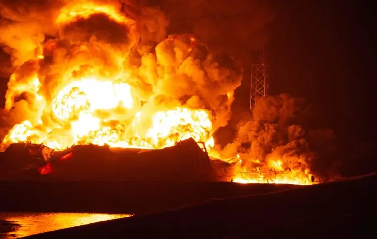 5 травня Росія завдала удару по газовидобутку, внаслідок чого процес видобутку був призупинений. 1