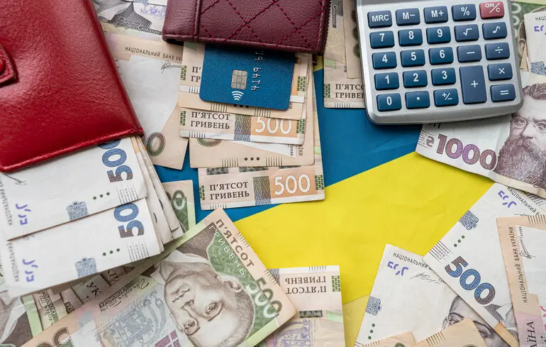 Державна податкова служба наклала штрафи на порушників на мільйони гривень завдяки інформації, наданій громадянами. 1