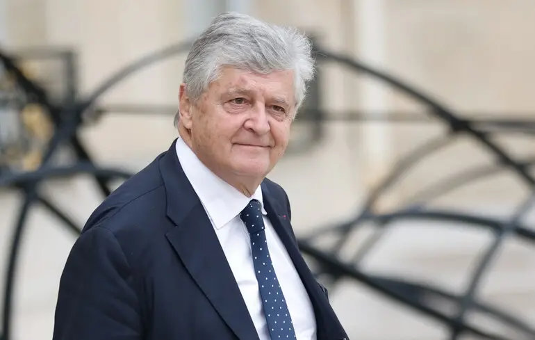 Франція повідомила Сполученим Штатам про можливі дії у відповідь на торговий тиск, який чинить президент Трамп на Європейський Союз. 1