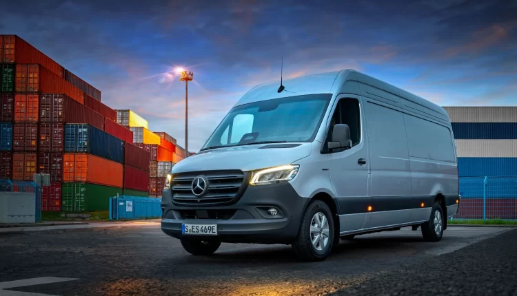 Фургони та мікроавтобуси Mercedes-Benz: рішення для бізнесу та перевезень 1