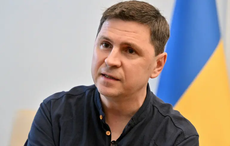 Михайло Подоляк висловив критику щодо ідеї залучення трудових мігрантів в Україні. 1