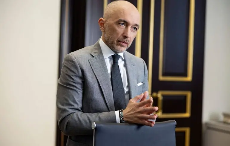 Національний банк України здійснює оцінювання управлінського складу Сенс Банку. 1