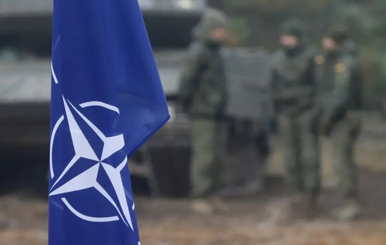 НАТО зміцнює свій східний фланг у відповідь на загрозу, що виникає для країн Балтії. 1