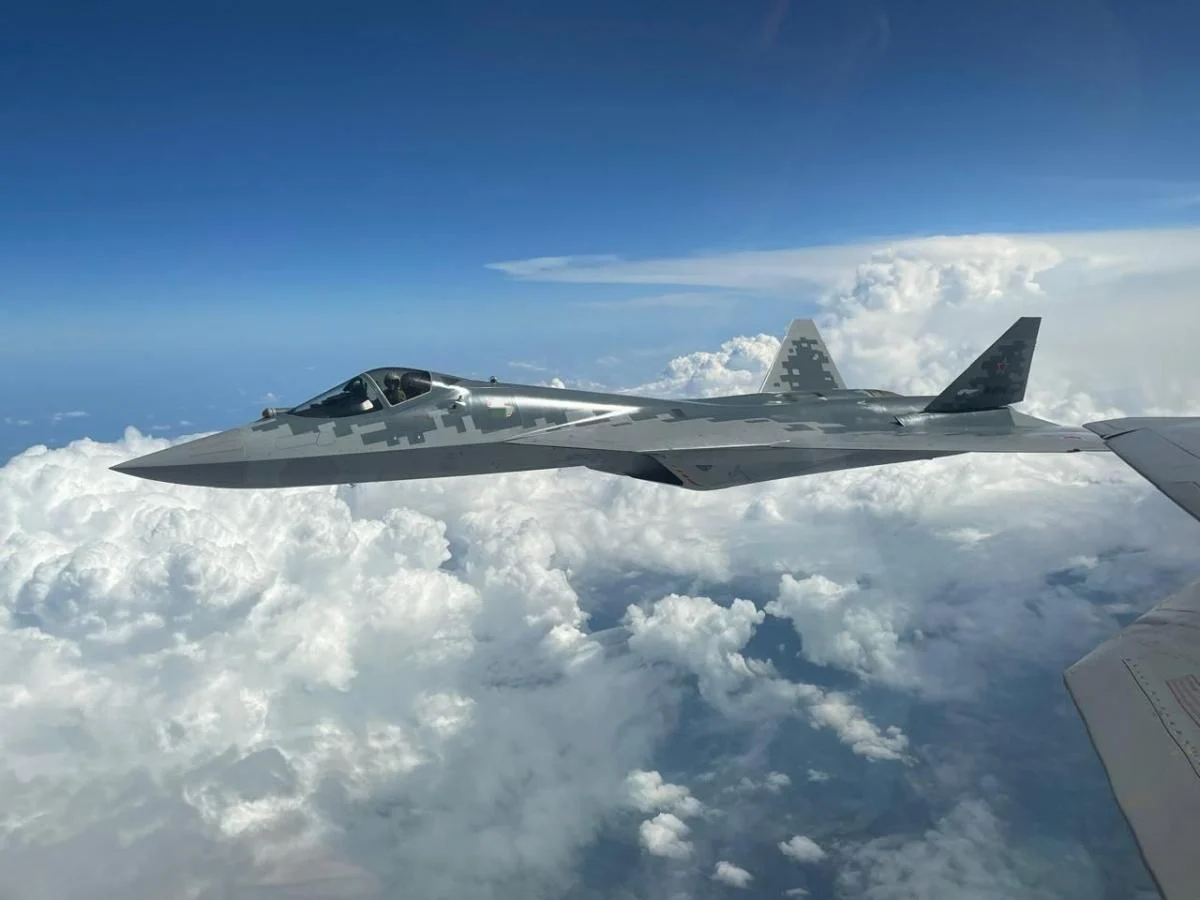 Су-57 отримав компонент, що значно підвищує його загрозу для України (відео) 1 Су-57 отримав елемент, який робить його набагато небезпечнішим для України (відео)