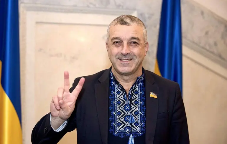 У Верховній Раді України створено нове міжфракційне об'єднання під назвою "Пошук царства божого і правди", яке очолив Мазураша. 1