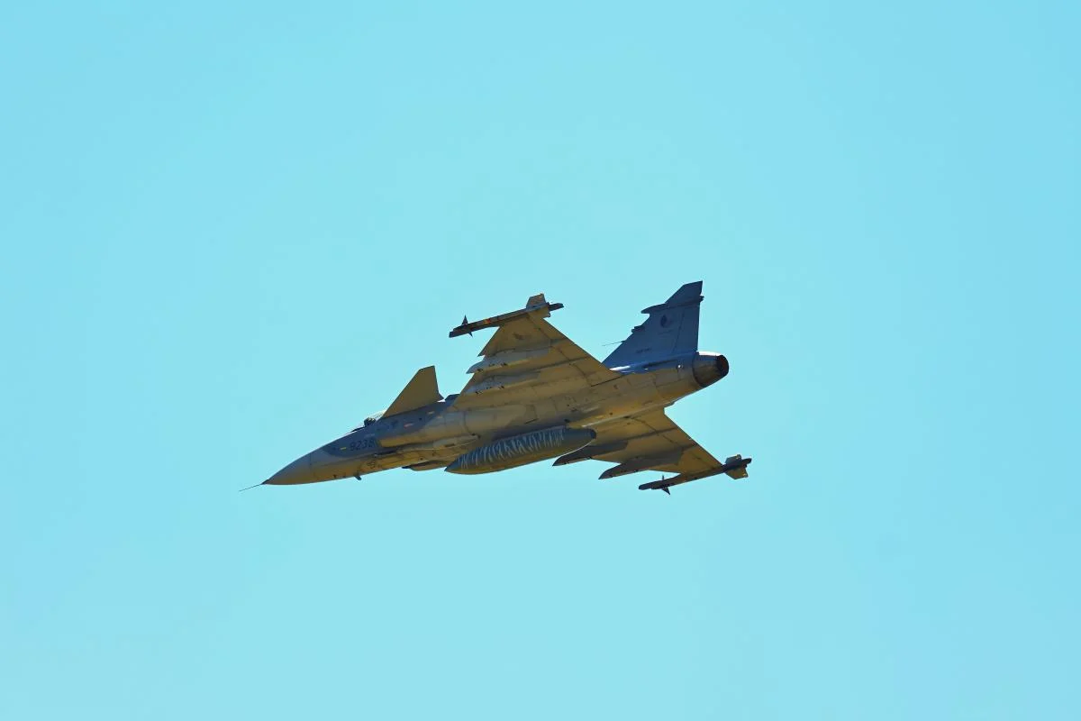 Україна має намір придбати 150 винищувачів Gripen: яка сума в мільярдах євро для цього необхідна? 1 Україна планує отримати 150 винищувачів Gripen: скільки для цього треба мільярдів євро
