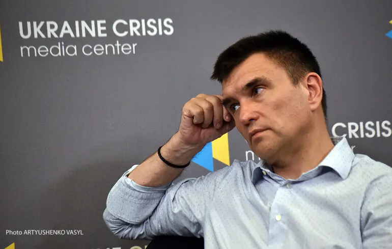 Вихід Об'єднаних Арабських Еміратів з ОПЕК матиме вплив на Росію, повідомив Клімкін, надавши деталі ситуації. 1