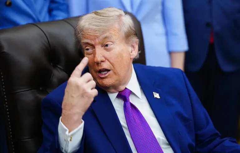 Військова акція Сполучених Штатів проти Ірану - наміри Трампа після поїздки до Китаю. 1