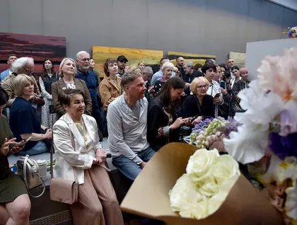Виставка Твоє світло у Києві - у Картинній галереї відкрили проєкт трьох художниць - фото 5