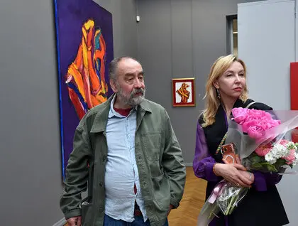 Виставка Твоє світло у Києві - у Картинній галереї відкрили проєкт трьох художниць - фото 3