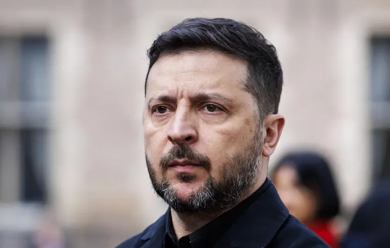 Влада прокоментувала повідомлення ЗМІ про те, що Зеленський готується до трирічного військового конфлікту. Влада прокоментувала повідомлення ЗМІ про те, що Зеленський готується до трирічного військового конфлікту. 1
