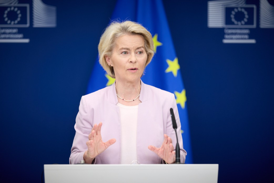 Європейський Союз завершує процес виплати €6 мільярдів Україні на безпілотники, повідомила Урсула фон дер Ляєн. 1