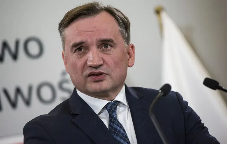 Збігнєва Зьобро змогла потрапити до США завдяки сприянню заступника Марко Рубіо, повідомляють ЗМІ, розкриваючи деталі цієї ситуації. 1