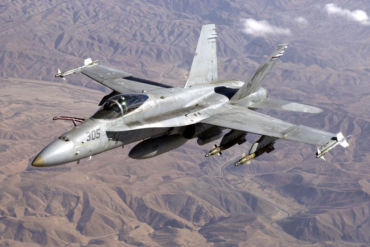 Чи отримає Україна 62 літаки F/A-18 Hornet: відповідь експертів