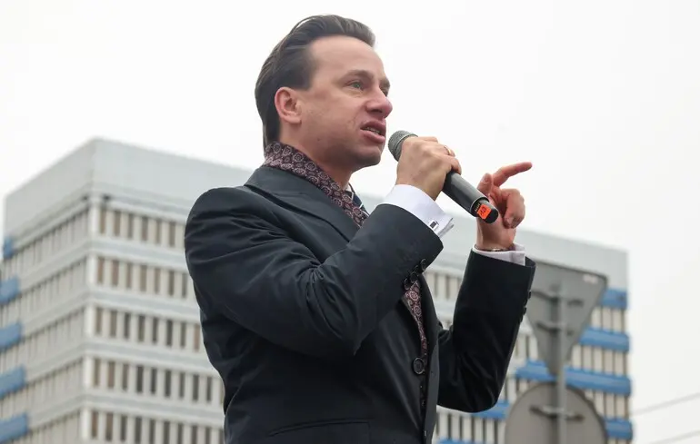 Конфлікт між Україною та Польщею через діяльність УПА – віцеспікер польського Сейму закликав зупинити підтримку України та завадити її вступу до ЄС. Конфлікт між Україною та Польщею через діяльність УПА – віцеспікер польського Сейму закликав зупинити підтримку України та завадити її вступу до ЄС. 1