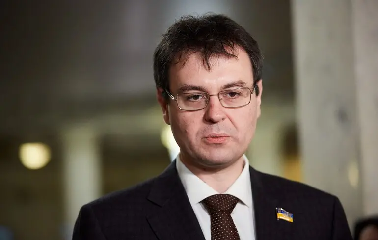 Міністерство цифрової трансформації та Гетманцев вступили в відкритий конфлікт. 1