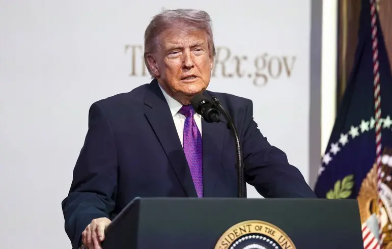 Трамп висловився щодо можливості зустрічі з Хаменеї в контексті конфлікту з Іраном. 1