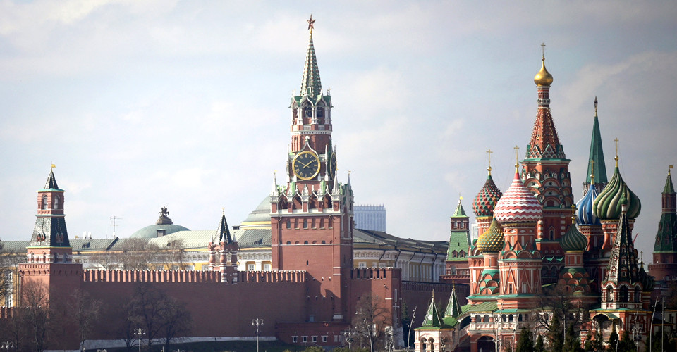 У Кремлі закликали громадян Росії не сподіватися на скасування обмежувальних заходів. 1