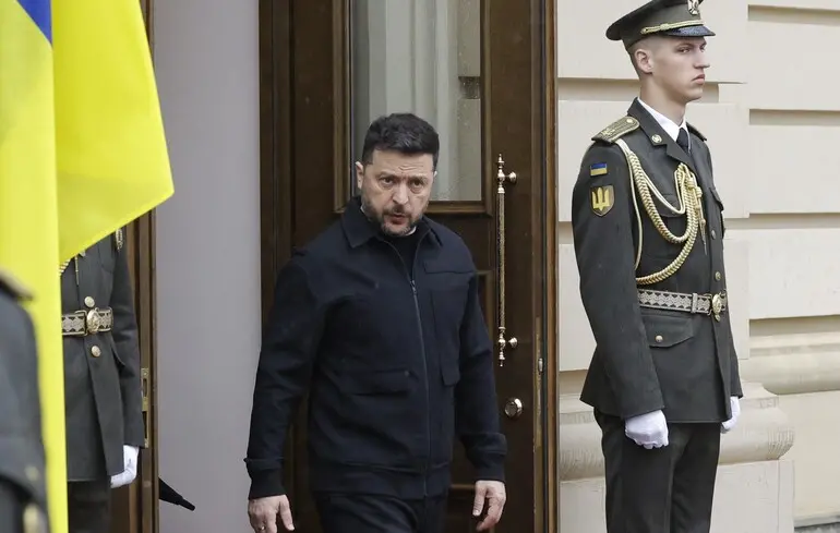 У Варшаві підрозділ імені Героїв УПА звернувся до президента Зеленського з проханням вибачитися перед Навроцьким у зв'язку з цим інцидентом. 1