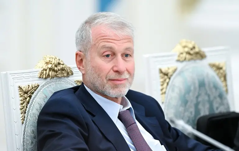 Чи стане Абрамович посередником між Україною та Росією – на це питання дав відповідь Зеленський. Чи стане Абрамович посередником між Україною та Росією – на це питання дав відповідь Зеленський. 1