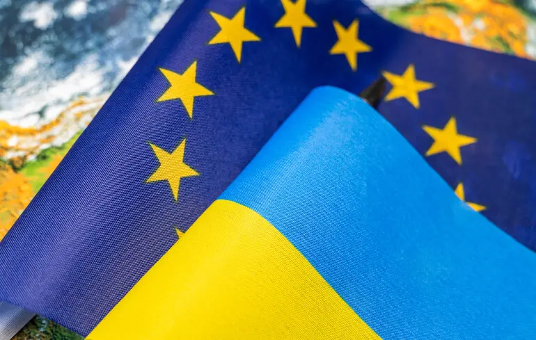 Депутати подали на розгляд два законопроєкти, що відповідають вимогам для інтеграції України до Європейського Союзу. Депутати подали на розгляд два законопроєкти, що відповідають вимогам для інтеграції України до Європейського Союзу. 1