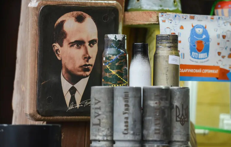 Депутати з міста Кельце в Польщі виступили з вимогою змінити назву вулиці Бандери у Вінниці. 1