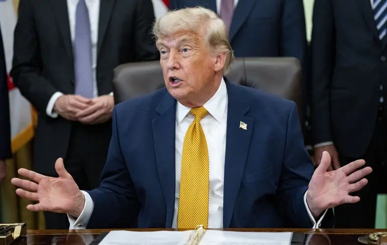 Ядерна програма Ірану, на думку Трампа, є більш загрозливою, ніж глобальна економічна криза. 1