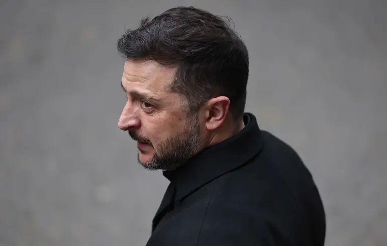 Літак президента Зеленського здійснив обліт Польщі та вирушив до Лондона, пролетівши через територію Молдови. Літак президента Зеленського здійснив обліт Польщі та вирушив до Лондона, пролетівши через територію Молдови. 1
