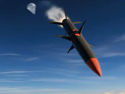 Нова українська ракета DART рухається до мети без використання навігаційних систем і є стійкою до радіоелектронної боротьби. Нова українська ракета DART рухається до мети без використання навігаційних систем і є стійкою до радіоелектронної боротьби. 3