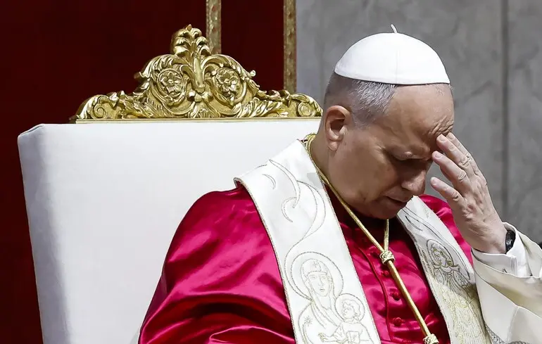 Папа Лев XIV висловив думку щодо впливу конфліктів на глобальну економіку. 1