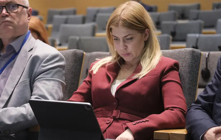 Переговори між Україною та Росією прокоментувала Стефанішина, зазначивши, що США беруть участь у цьому процесі, а також висловила думку щодо зусиль Росії. Переговори між Україною та Росією прокоментувала Стефанішина, зазначивши, що США беруть участь у цьому процесі, а також висловила думку щодо зусиль Росії. 1