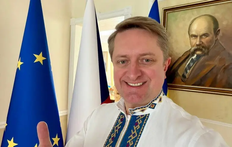 Посол України в Чехії повернув польський орден. Яка причина цього рішення? Посол України в Чехії повернув польський орден. Яка причина цього рішення? 1