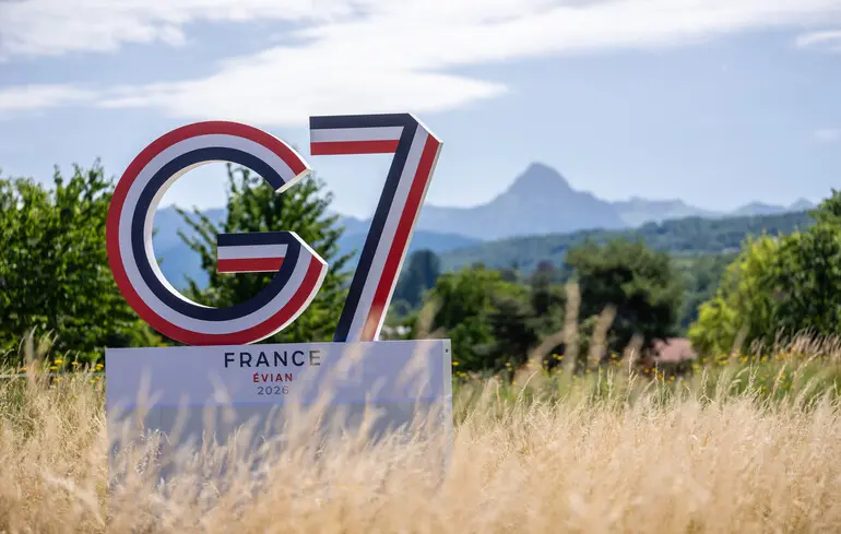 Саміт G7, що відбувся в Евіані, підвів підсумки зустрічі керівників держав та ухвалив рішення щодо підтримки України. 1
