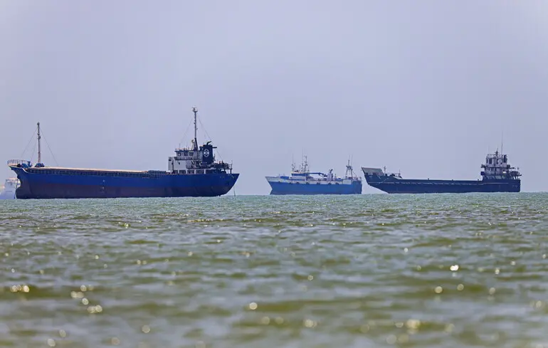 У Ормузькій протоці США повідомили про успішне проходження 55 танкерів. 1
