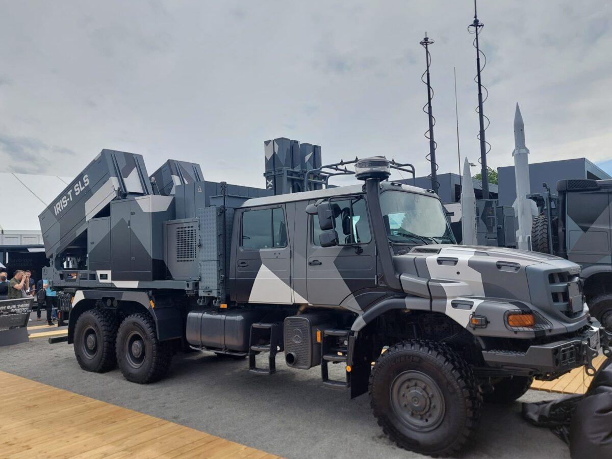 Розробники вперше продемонстрували новий зенітний комплекс IRIS-T SLS Mk 4, відомий як "вбивця Шахедів". 1 Вбивця "Шахедів": розробники вперше показали новий зенітний комплекс IRIS-T SLS Mk 4