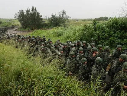 Військові сили Тайваню провели нові навчання, спрямовані на знищення китайського десанту. 2