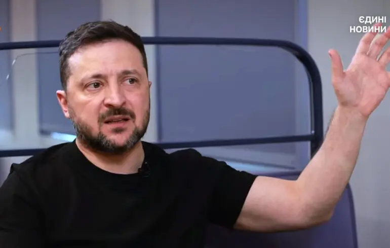 Зеленський надав Лукашенку тиждень для виведення техніки, що здійснює коригування вогню. Зеленський надав Лукашенку тиждень для виведення техніки, що здійснює коригування вогню. 1